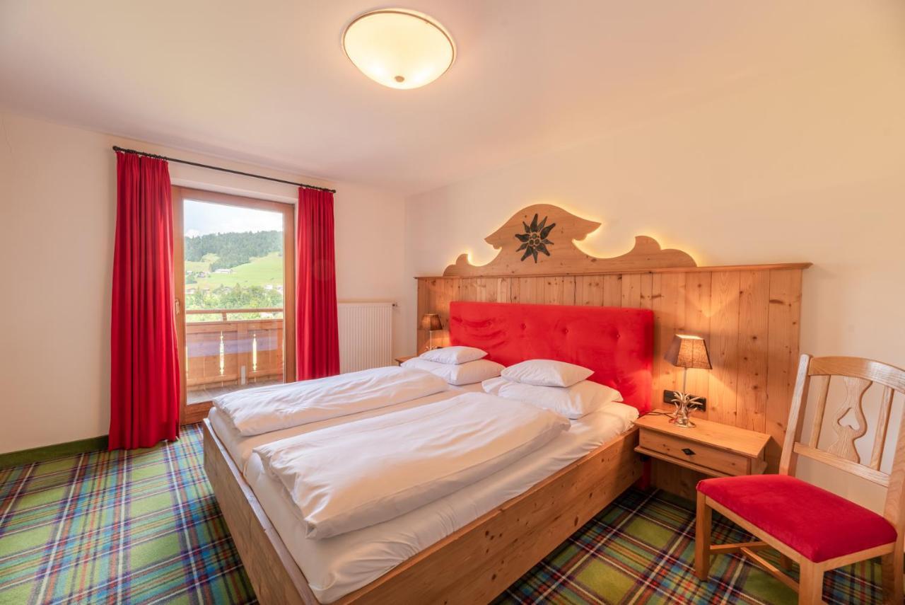Relais & Chateaux Gut Steinbach Hotel Chalets Spa Reit im Winkl Esterno foto